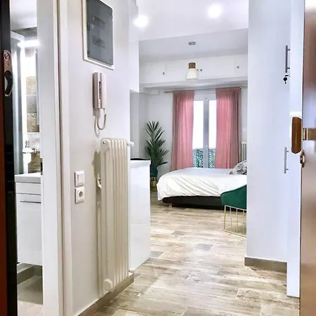 The Place Beyond The Pines Apartment Athens
